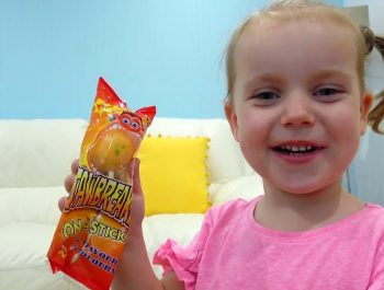 Gaby and Alex Playing with Toys and Dress Up For Halloween