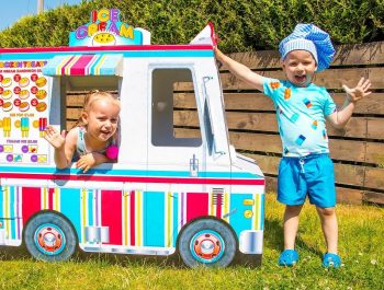 Gaby and Alex Pretend Play Selling Ice Cream and other Fun Kids Food Toys