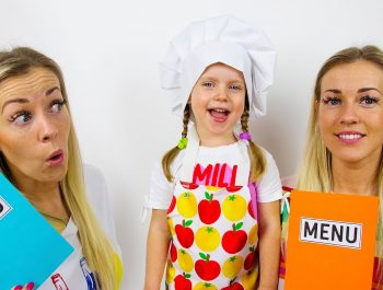 Gaby, Alex and Mom Playing in Cafe