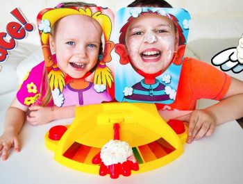Kids Playing PIE FACE SHOWDOWN CHALLENGE. Family Fun Playtime