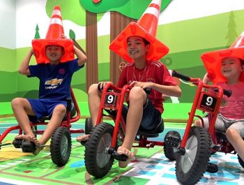 ABCkidTV Misa indoor play family fun for kids – nursery rhymes song for baby – Video for kids