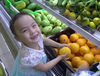 shopping supermarket song with baby little baby girl – Abckidtv Misa