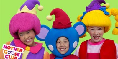 Christmas Song | Elves in Santa’s Workshop | Mother Goose Club Songs for Children