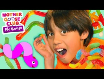 W Is for Worms | Nobody Likes Me | Mother Goose Club Playhouse Kids Video