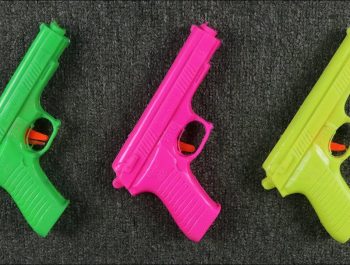 Box of Toys with 3 Colored Toy Guns!Twinkle Twinkle Little Star Popular Rhymes Song with Learn Color