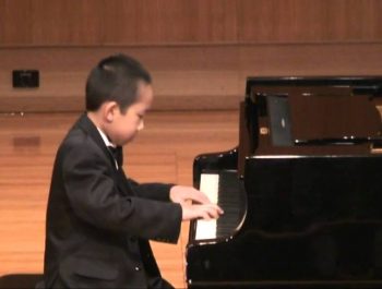 9 Yo pianist, Tai Fo Zhou Recital  – Twinkle Twinkle Little Star – Mozart