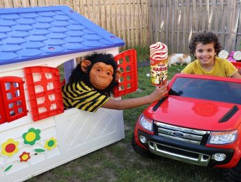 Johny Johny Yes Papa Nursery Rhymes Song , Learn Colors With les boys tv