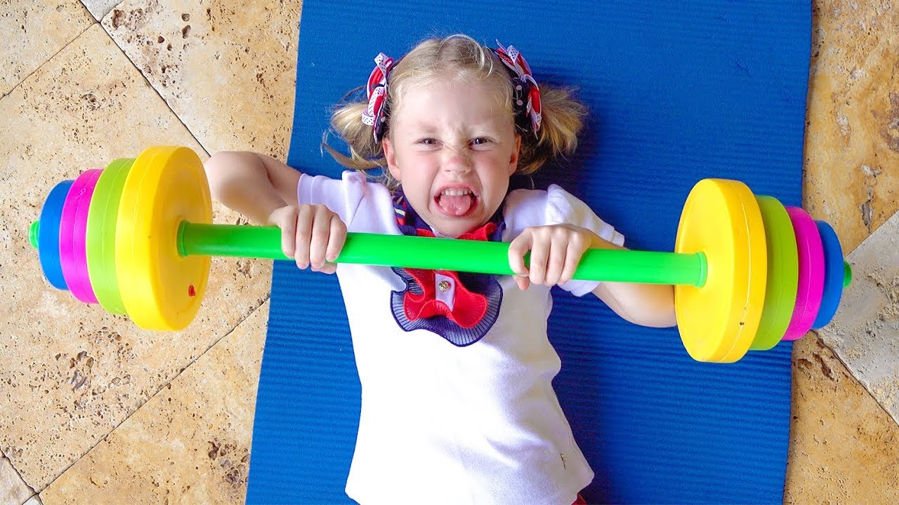 Stacy and educational song about the first day at school