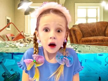 Nastya invites princesses to a play date | A story about friendship for children