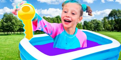 Nastya and the school challenge with Evelyn